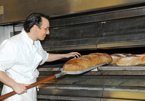 Come Preparare il Pane con Farina di Canapa - Guida Facile al Pane alla Cannabis