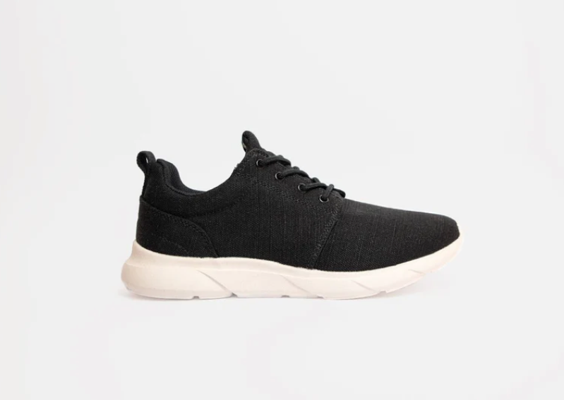 Explorer V2 Black and White (Unisex) - mamamary